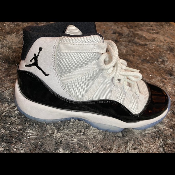 jordans size 5.5 youth